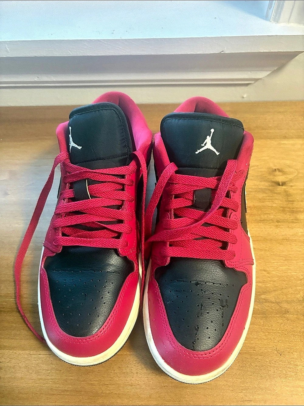 Nike Air Jordan 1 Red & Black Sneakers